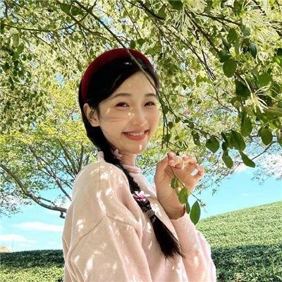 女交通员